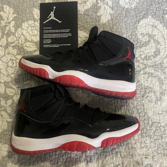 Jordan 11 Retro Playoffs Bred (2019) Men's Size 15 - Picture 7 of 9